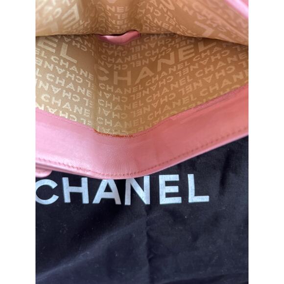 CHANEL Pink Lambskin Leather Icons Wallet- AUTHENTICATED - Picture 6 of 8